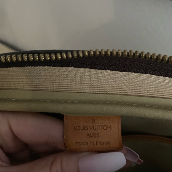 SOLD Authentic Louis Vuitton DeauVille Tote - Picture 8 of 12